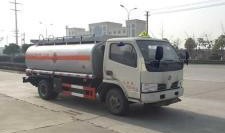 油罐车视频,揭秘油品运输安全与效率